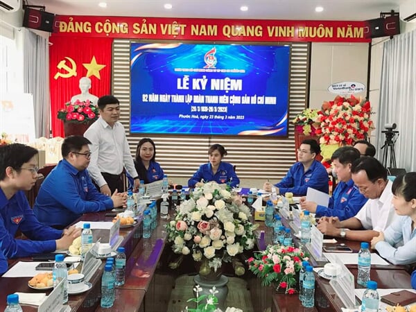 man-hinh-led-p3-hoi-truong-cong-ty-cao-su-phuoc-hoa-phu-giao-binh-duong-1